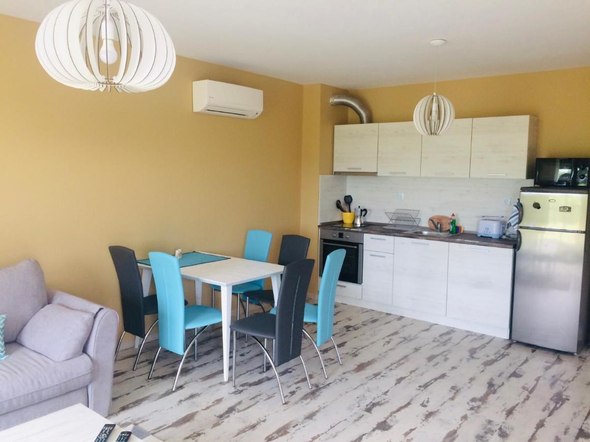 Apartments In Complex Sunny Island Deluxe チェルノモレツ エクステリア 写真