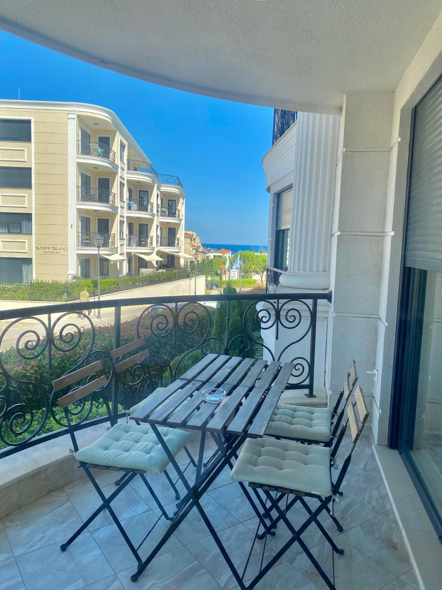 Apartments In Complex Sunny Island Deluxe チェルノモレツ エクステリア 写真