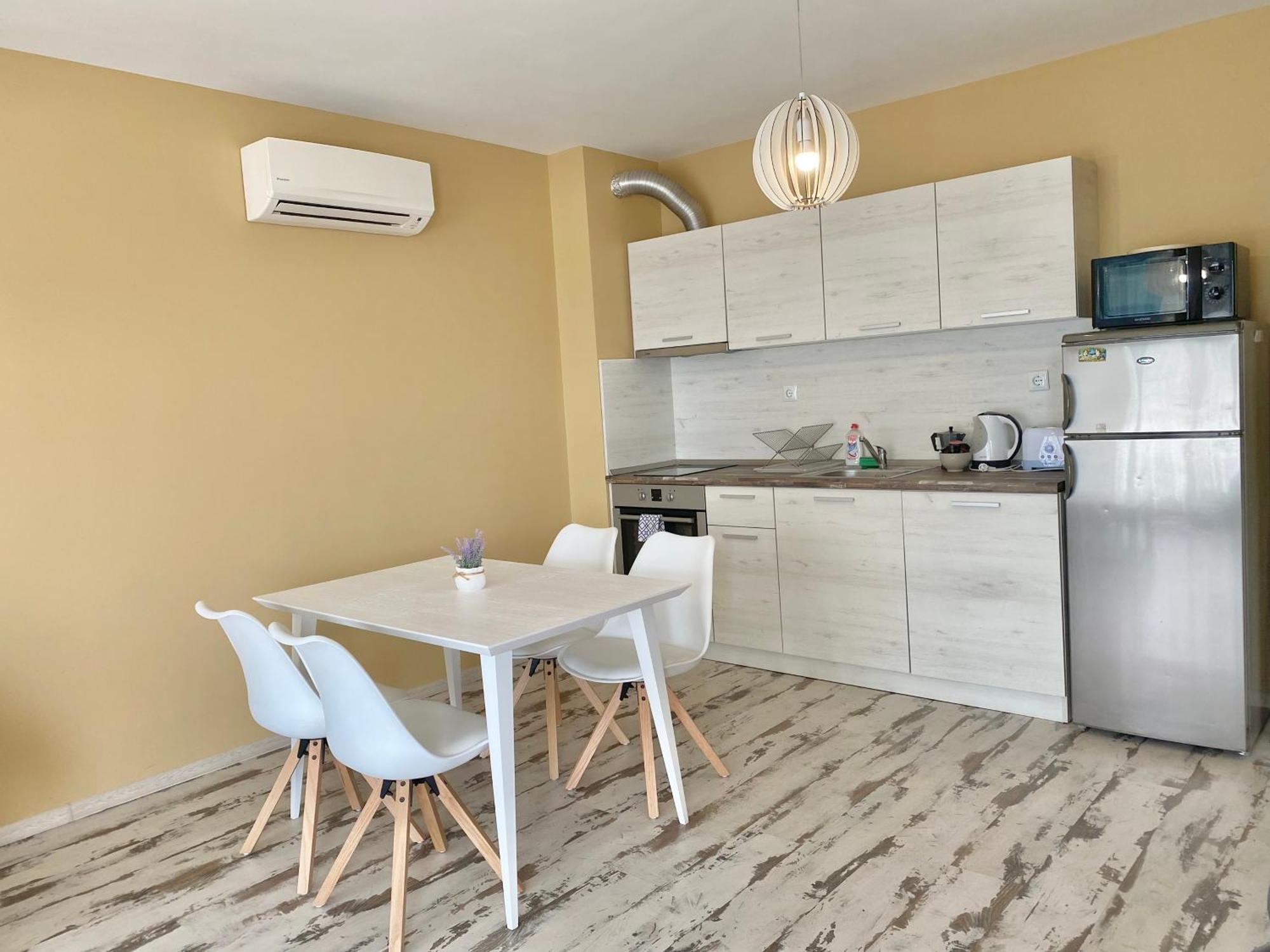 Apartments In Complex Sunny Island Deluxe チェルノモレツ エクステリア 写真